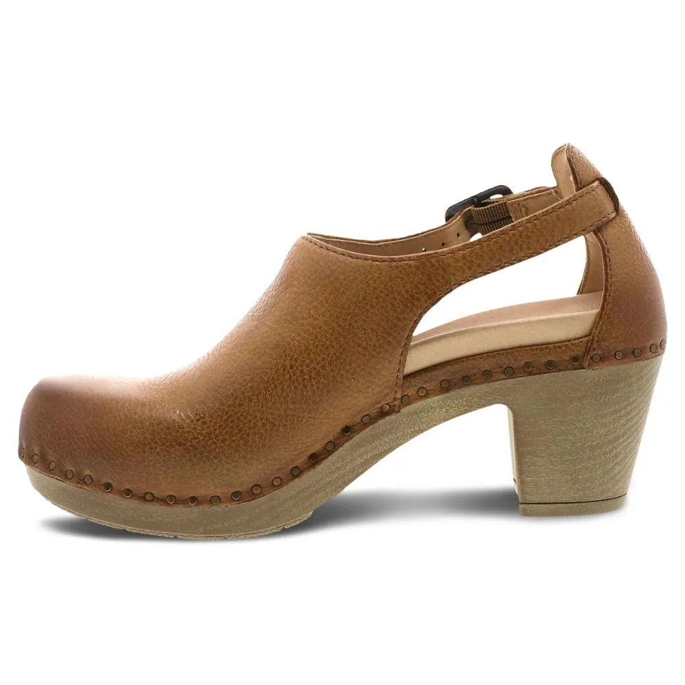 Dansko Sassy Tan Milled Burnished Leather Heel (Women's)