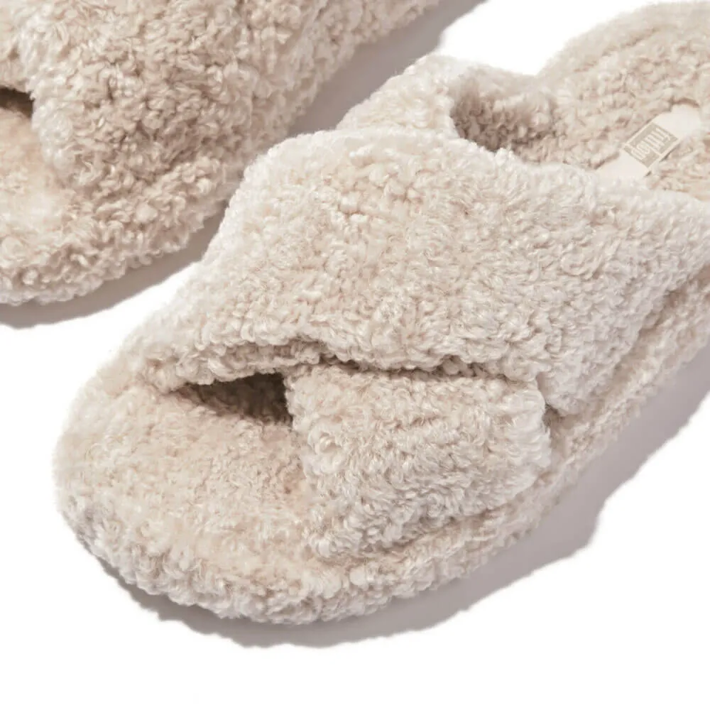 FitFlop iQushion D-Luxe Teddy Cross Slides - Milk Ice