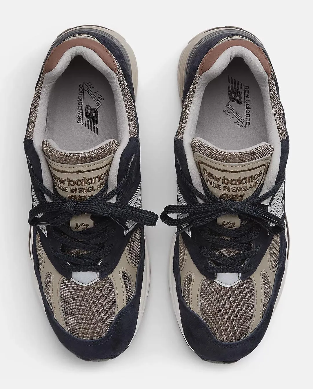 New Balance - Made in UK 991v2 Shoe - Navy/Grey