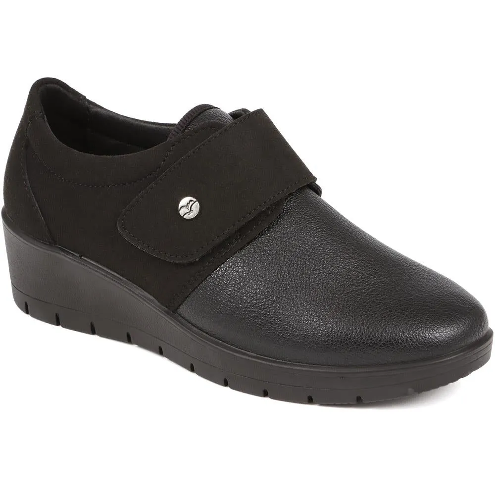 Touch-Fastening Wedge Shoes - FLY38047 / 324 074