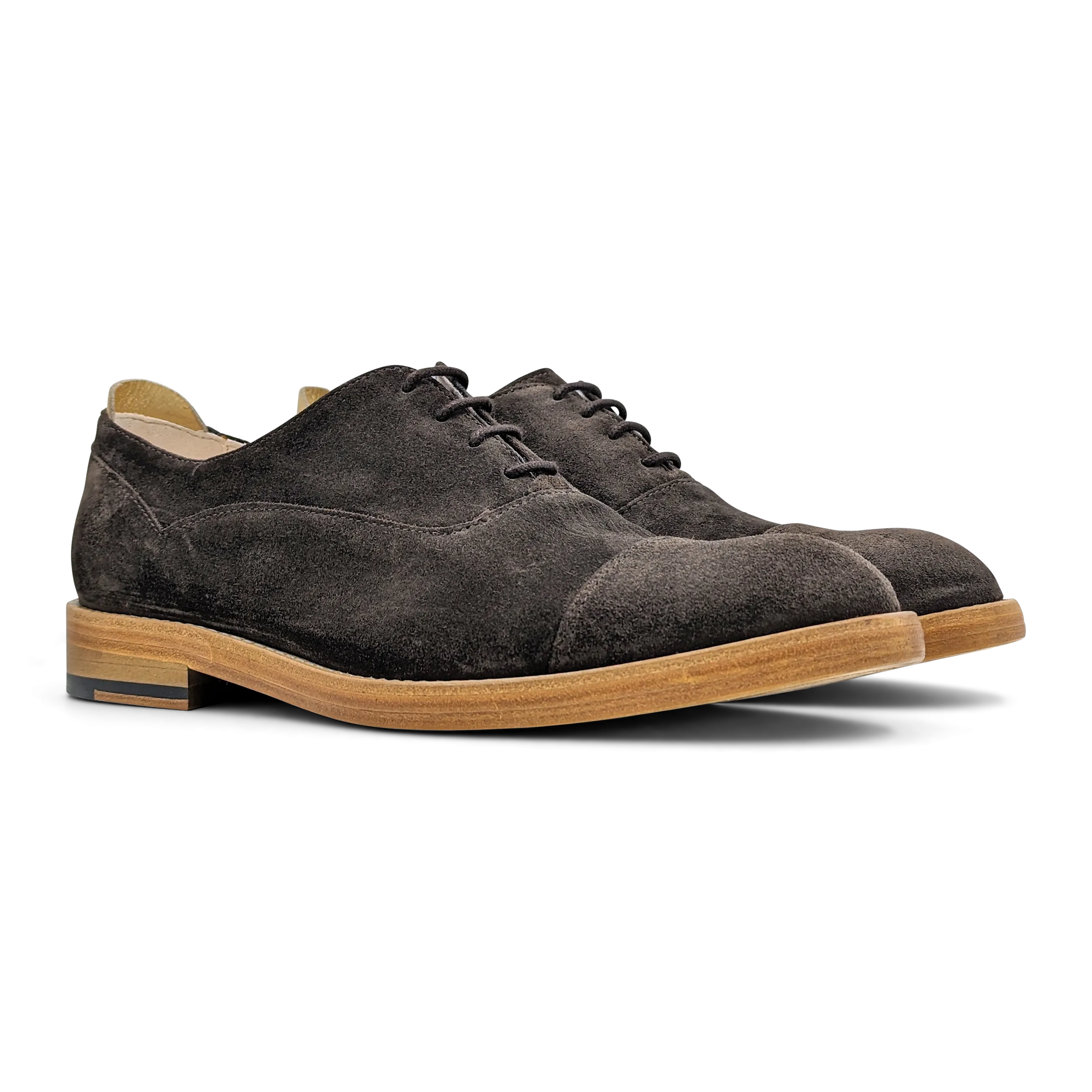 William in Mocca Suede